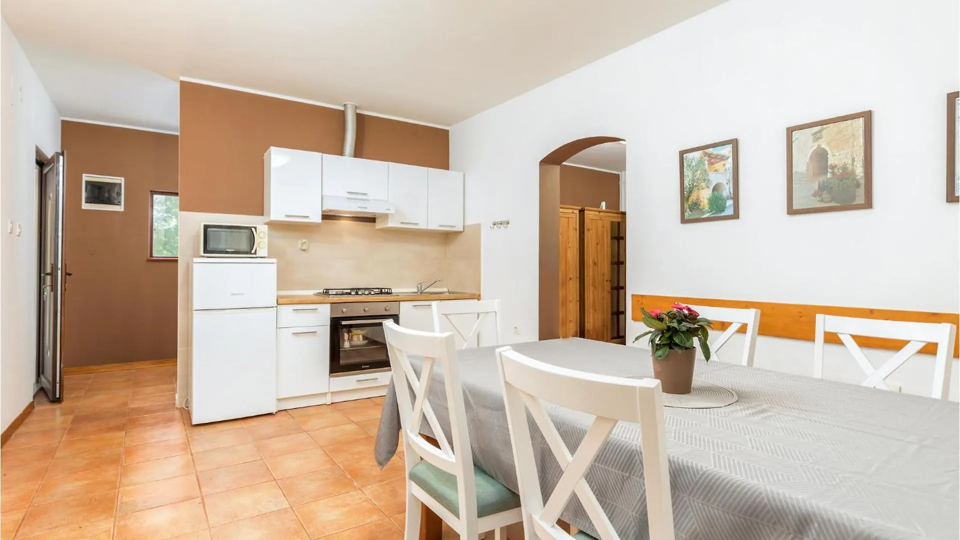 度假居 Awesome Home In Svetvincenat With Kitchen 克罗地亚