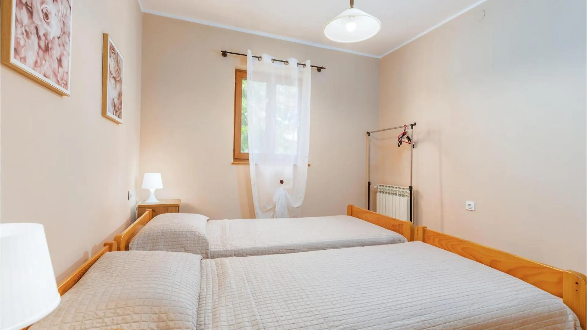 度假居 Awesome Home In Svetvincenat With Kitchen 克罗地亚